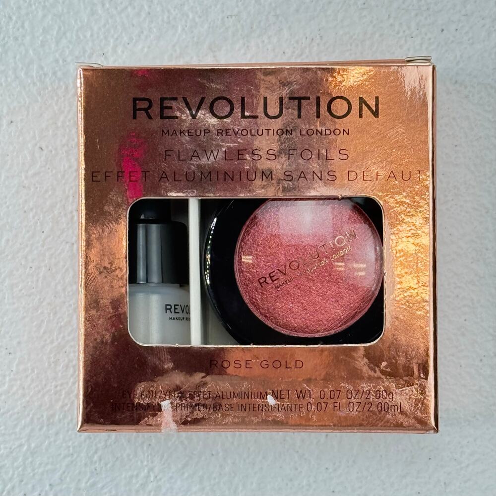 Revolution Flawless Foils Eyeshadow with Primer Rose Gold New In Box